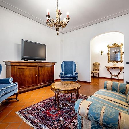 Yid Elegant Apt With Garage Florença Exterior foto