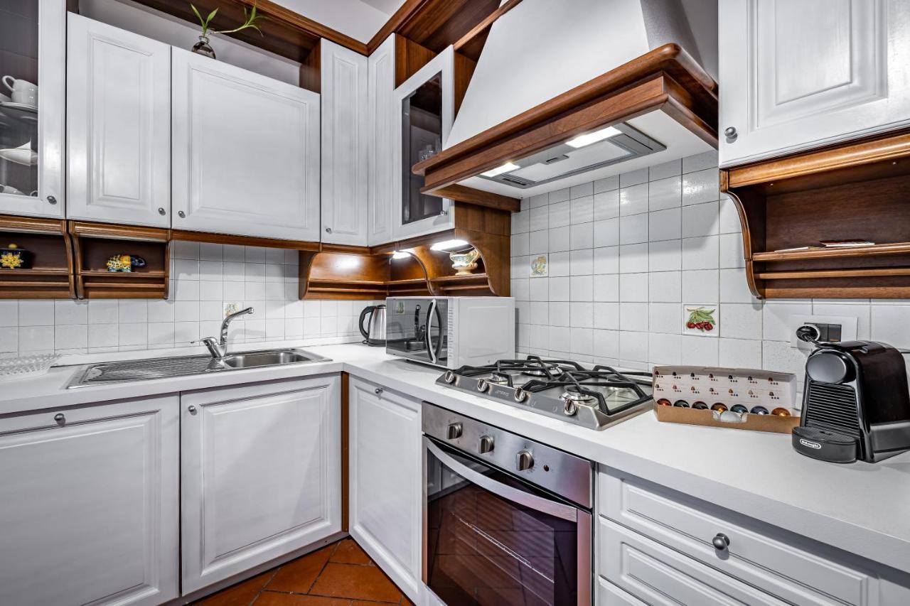 Yid Elegant Apt With Garage Florença Exterior foto
