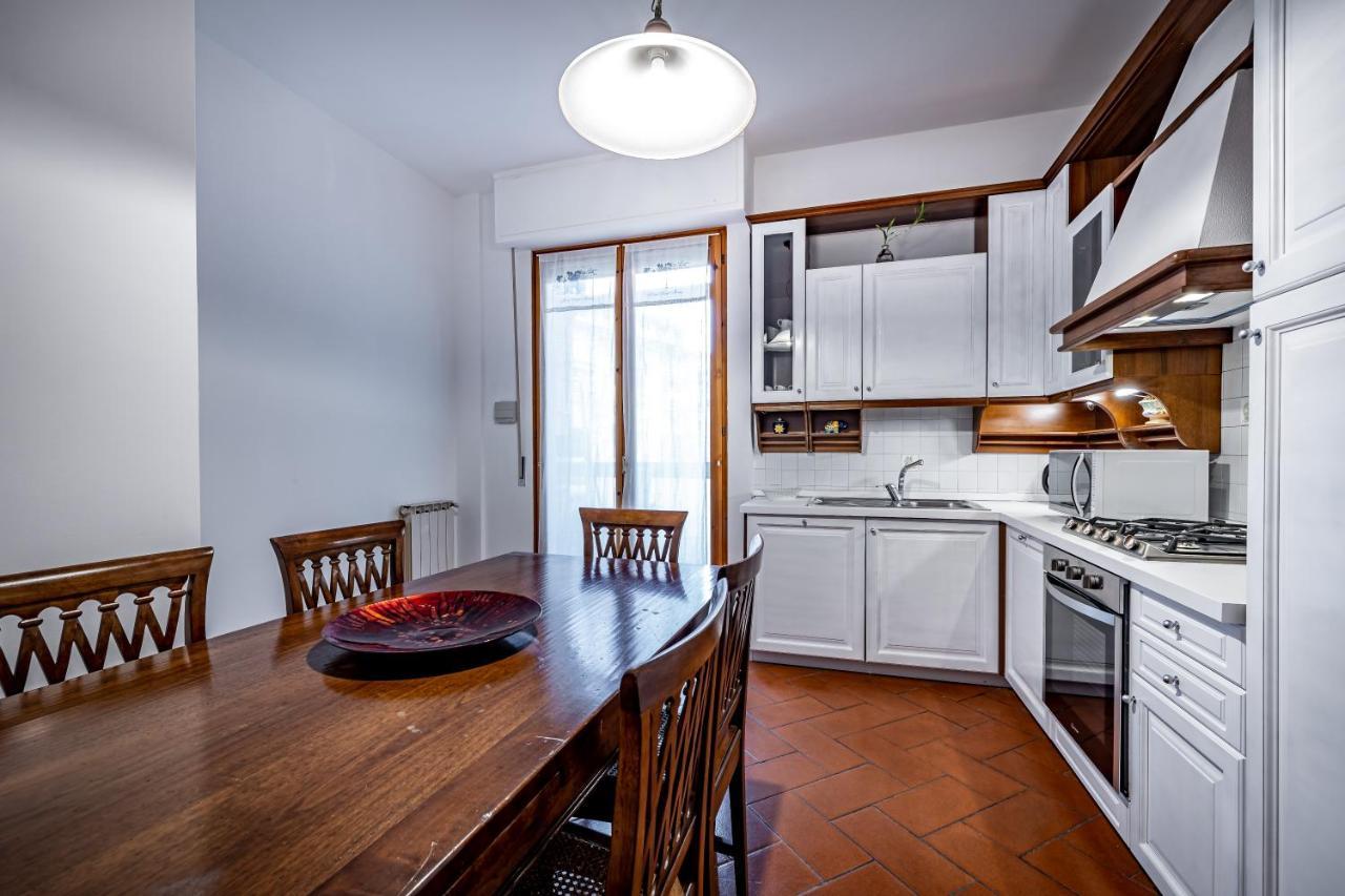 Yid Elegant Apt With Garage Florença Exterior foto